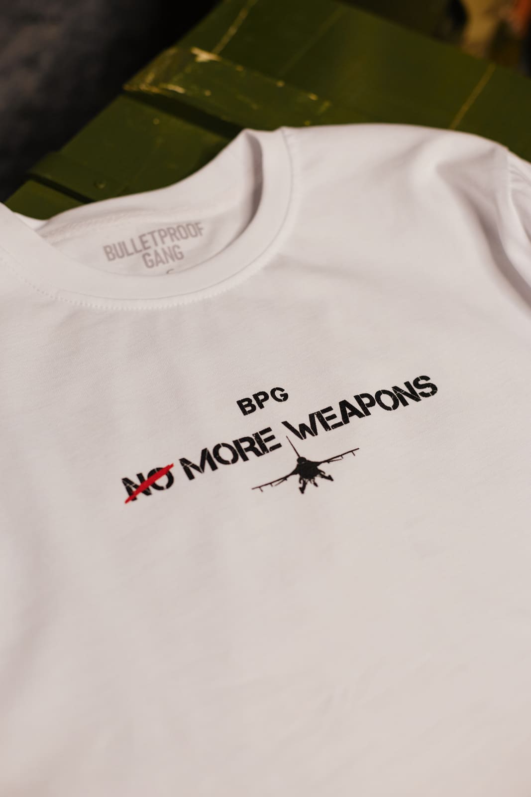 Футболка "More weapons F-16"