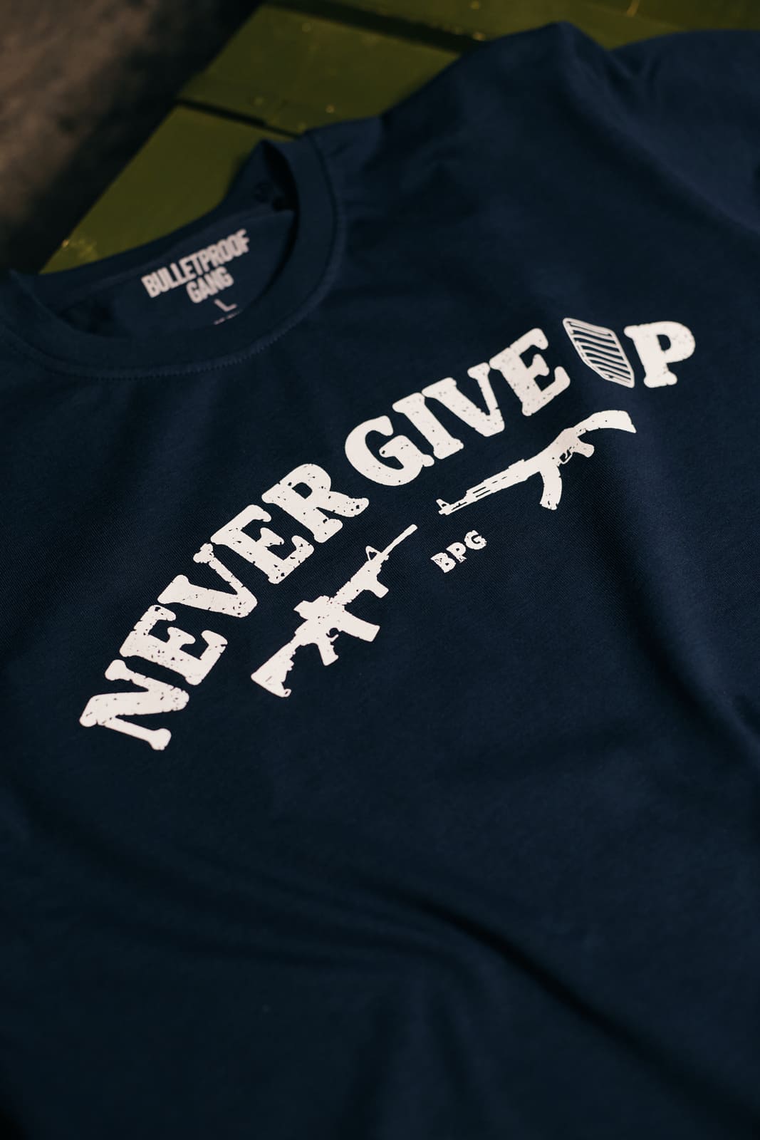 Футболка "Never give up"